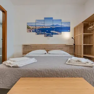 Spaccanapoli - Fully Equipped Studio , Nápoles Italia